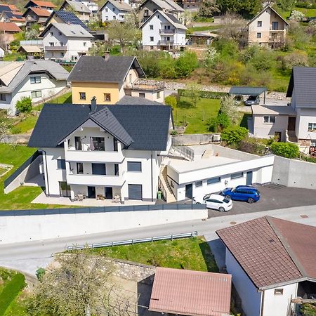 Apartments Luxury Ad Jesenice Ngoại thất bức ảnh