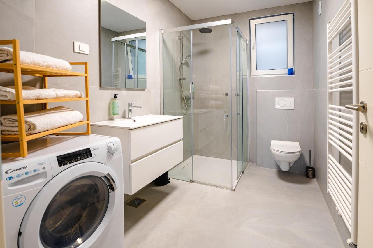 Apartments Luxury Ad Jesenice Ngoại thất bức ảnh