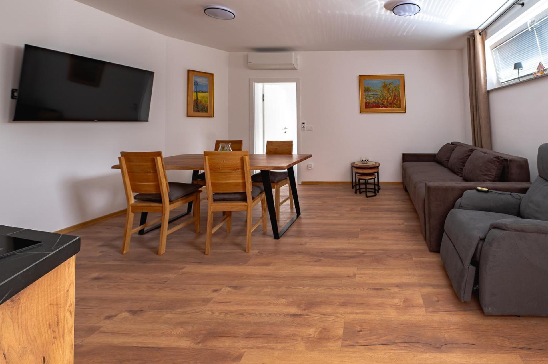 Apartments Luxury Ad Jesenice Ngoại thất bức ảnh