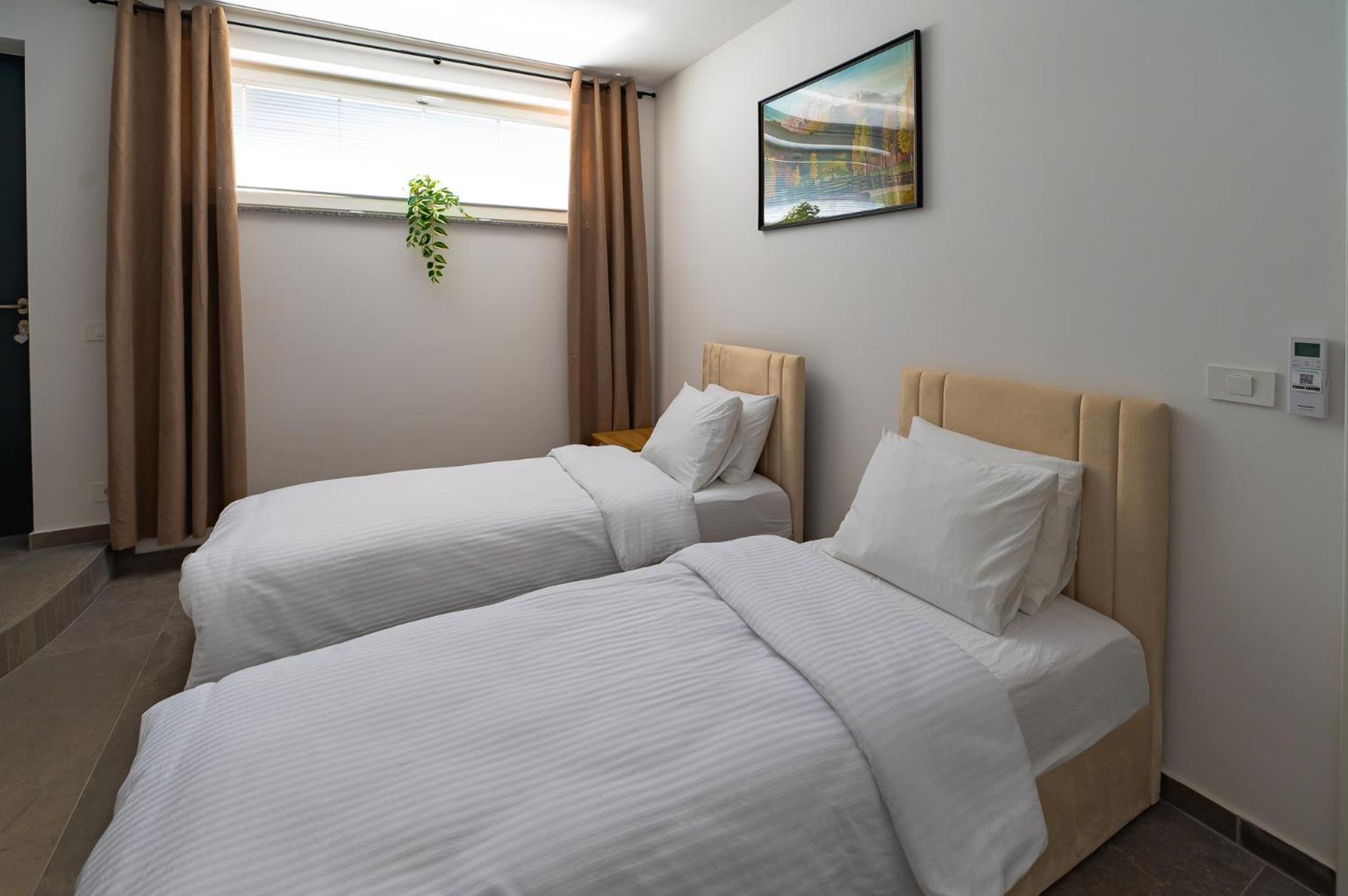 Apartments Luxury Ad Jesenice Ngoại thất bức ảnh
