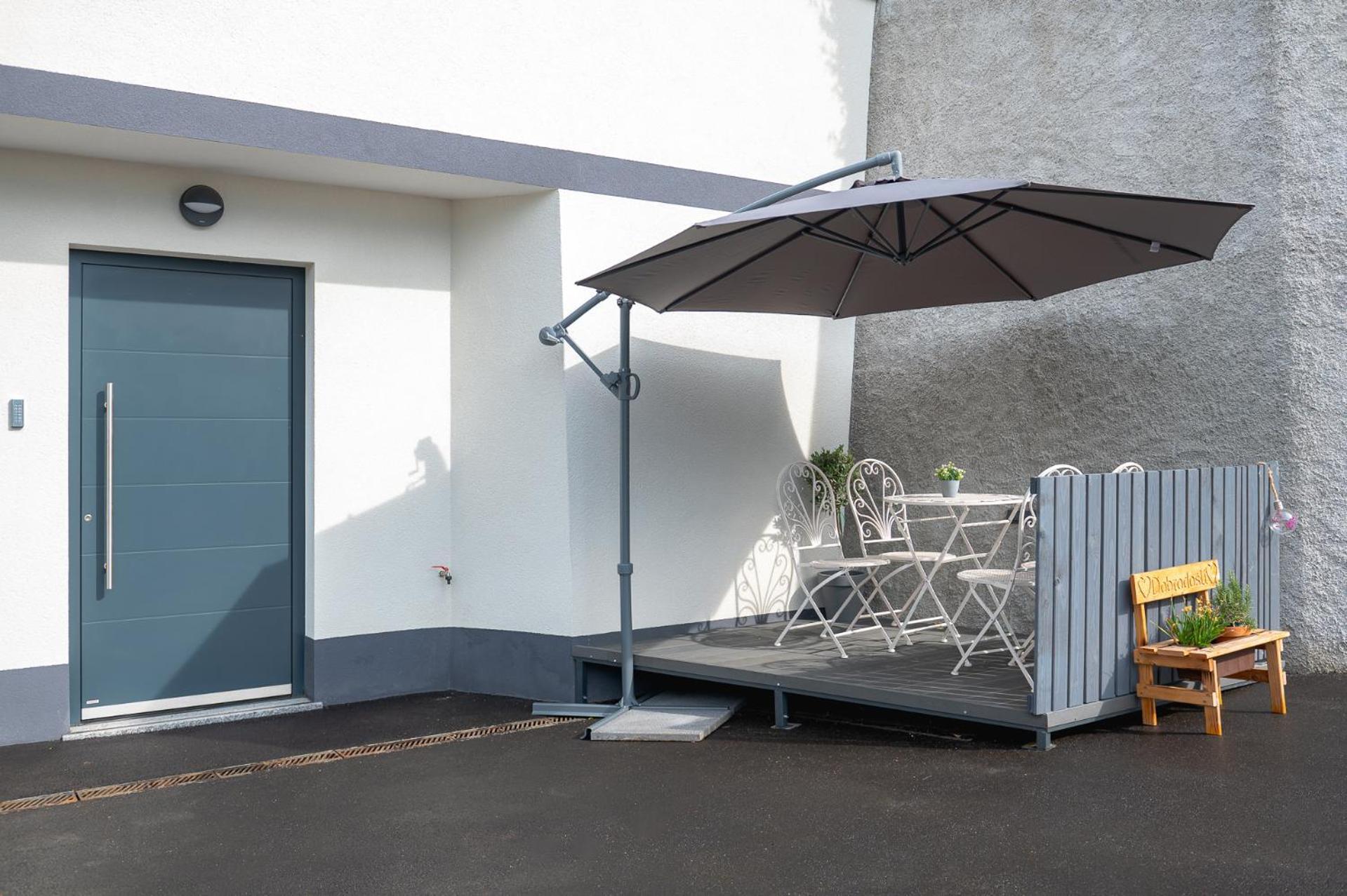 Apartments Luxury Ad Jesenice Ngoại thất bức ảnh